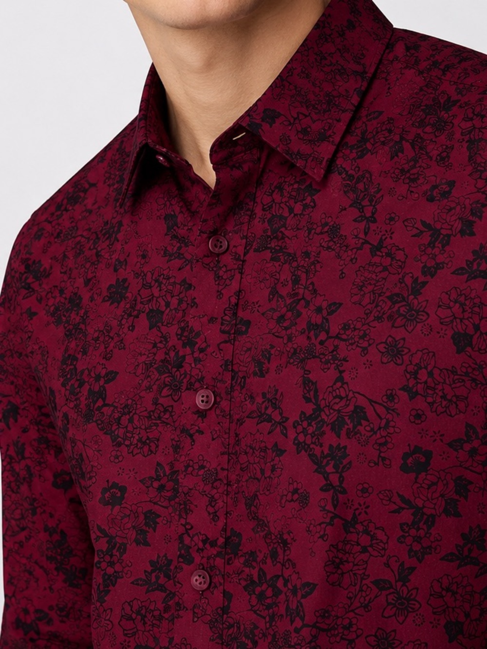 GUESS Men’s Slim Fit Burgundy Floral Button Down Shirt Long Sleeve